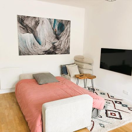 Le Boudoir - 2 Pieces Et Parking Lägenhet Le Plessis-Robinson Exteriör bild