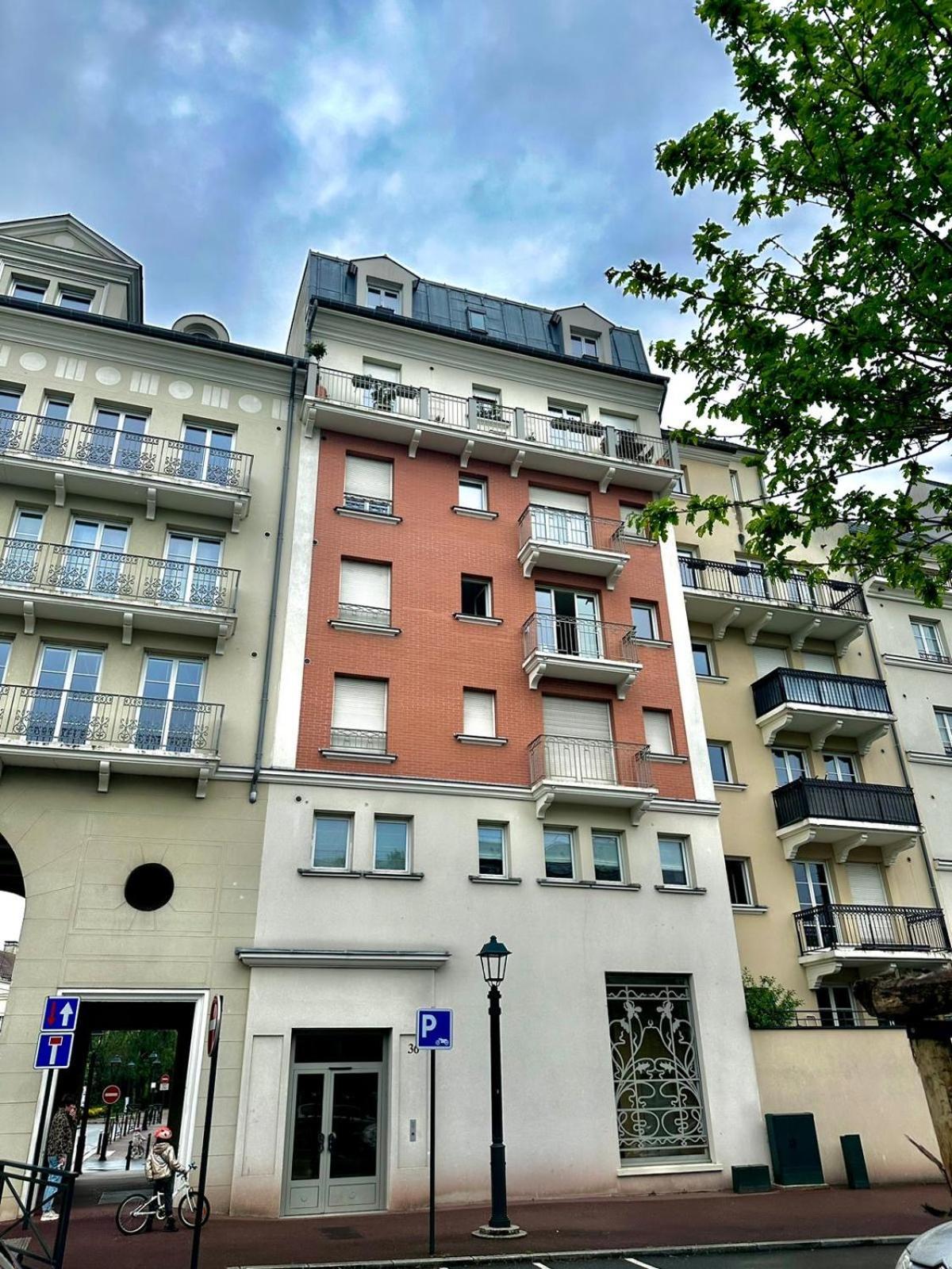 Le Boudoir - 2 Pieces Et Parking Lägenhet Le Plessis-Robinson Exteriör bild